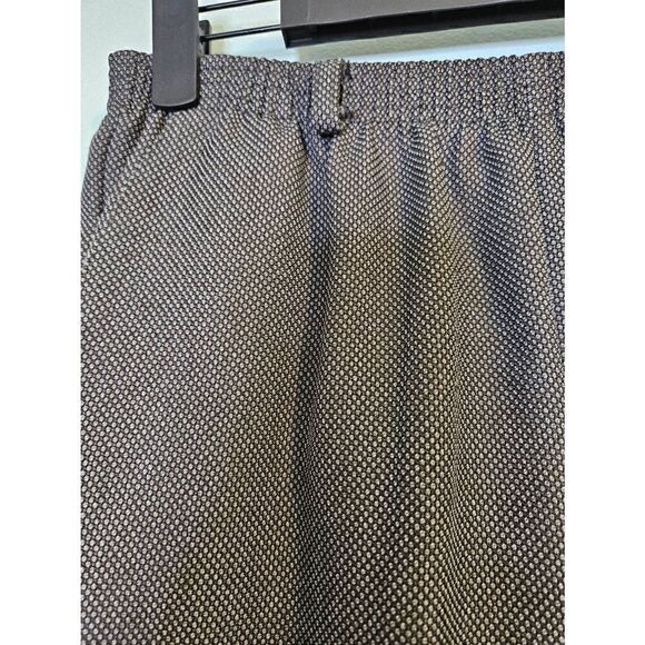 Alfred Dunner black/gray 2 piece pant suit. Size 8P. - Picture 6 of 8